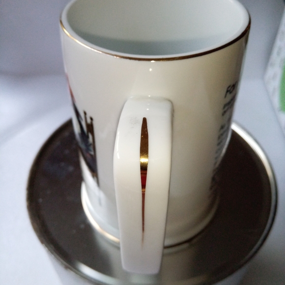 Vintage 1985 Norman Rockwell "For a good boy" Museum Tall Coffee Mug - Picture 3 of 9